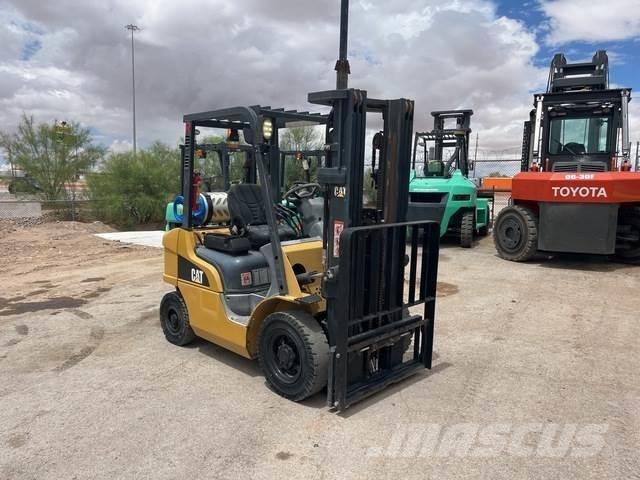 CAT GP20N Gaffeltrucks - andre