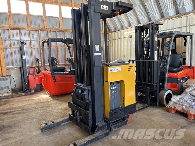 CAT NRR35 Reachtruck