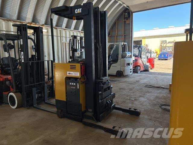 CAT NRR35 Reachtruck