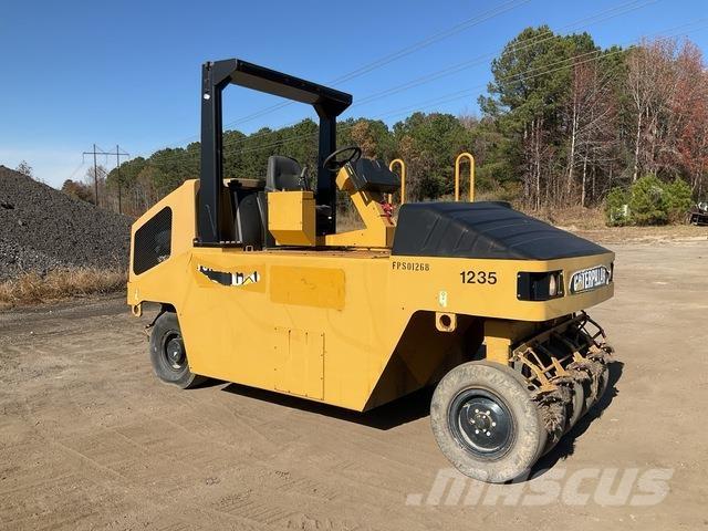 CAT PS150 Tromle med luftdæk