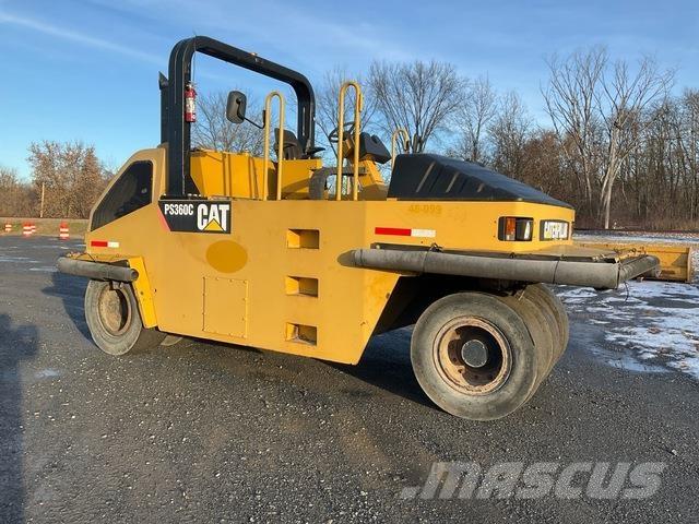 CAT PS360C Tromle med luftdæk