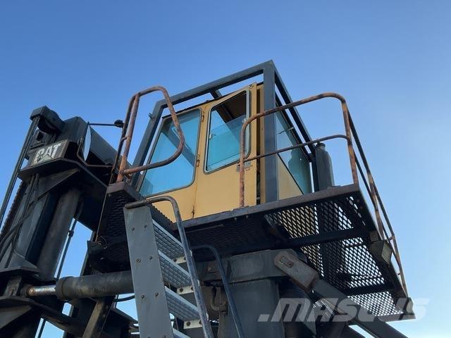 CAT V800 Gaffeltruck til containerhåndtering