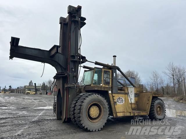 CAT V900 Gaffeltruck til containerhåndtering