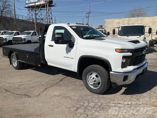 Chevrolet 3500 Lastbil med lad/Flatbed