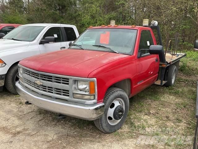 Chevrolet 3500 Lastbil med lad/Flatbed