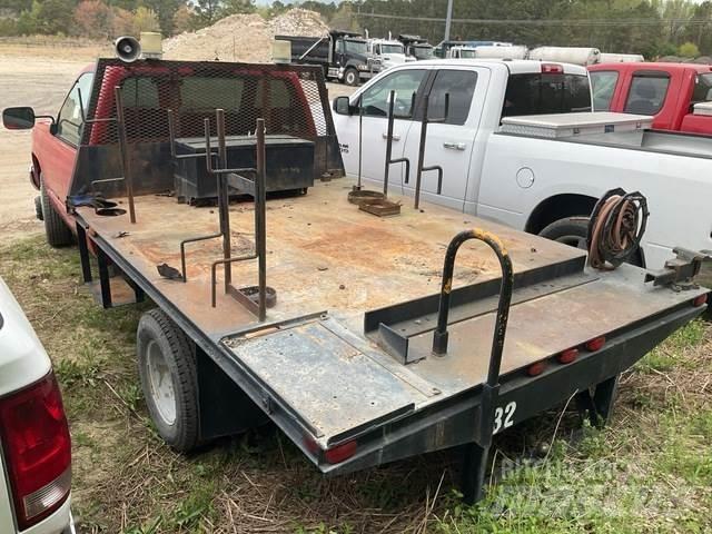 Chevrolet 3500 Lastbil med lad/Flatbed