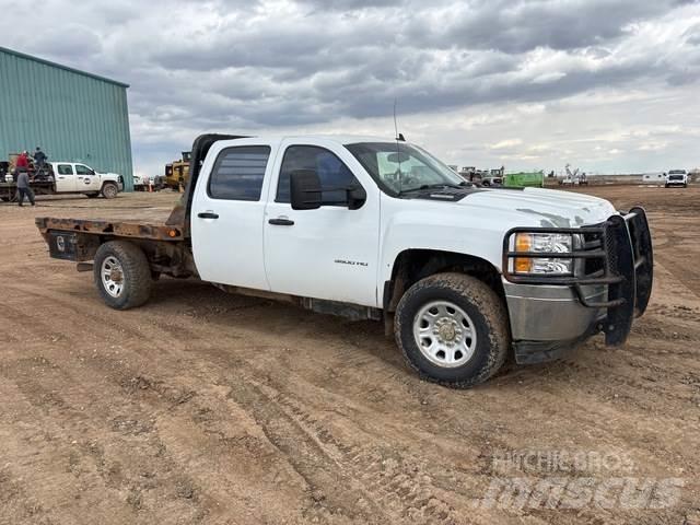 Chevrolet 3500 Lastbil med lad/Flatbed