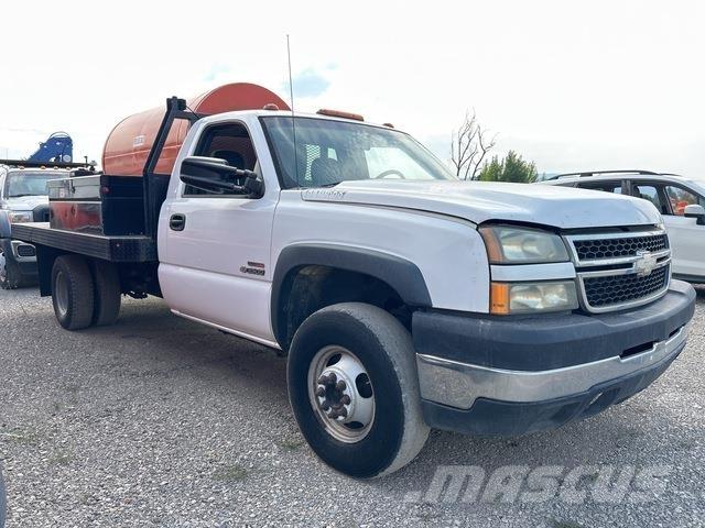 Chevrolet 3500 Lastbil med lad/Flatbed