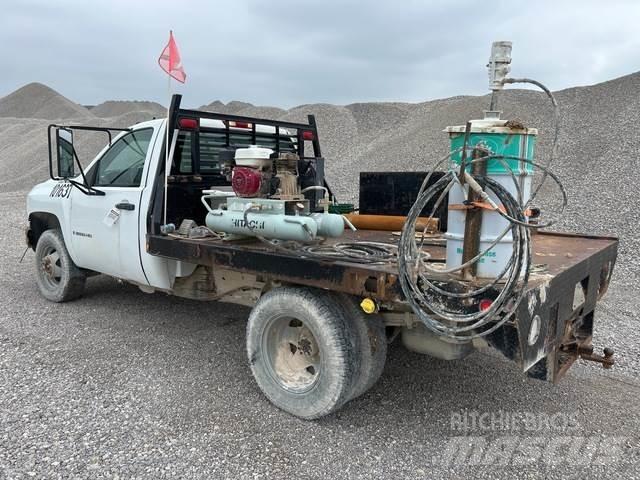 Chevrolet 3500 Lastbil med lad/Flatbed