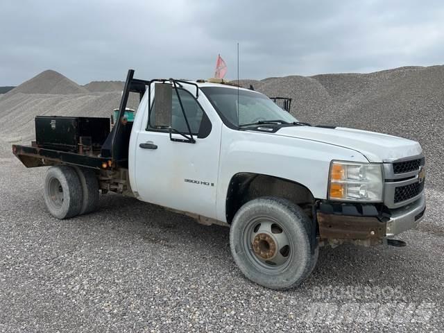 Chevrolet 3500 Lastbil med lad/Flatbed
