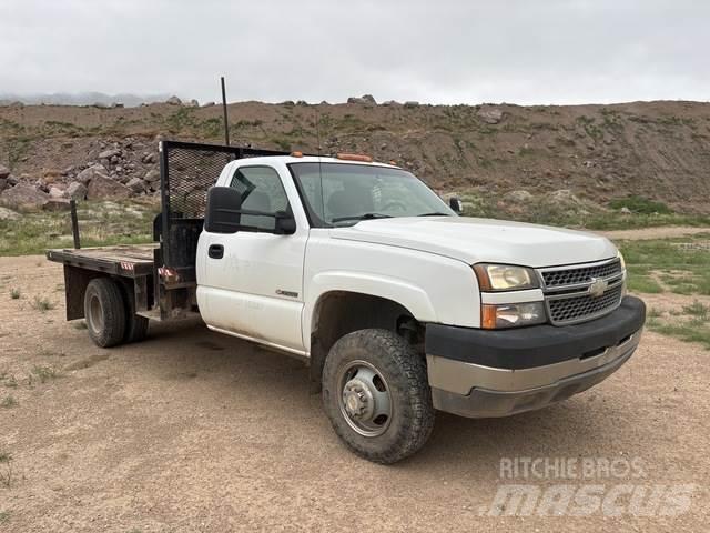 Chevrolet 3500 Lastbil med lad/Flatbed
