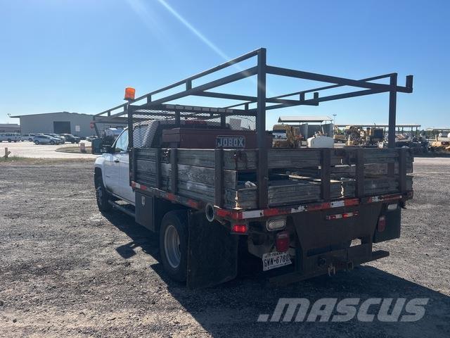 Chevrolet 3500 Lastbil med lad/Flatbed