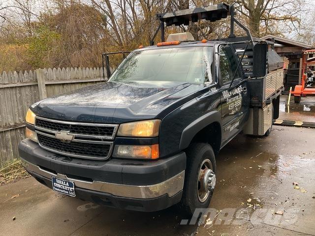 Chevrolet 3500 Lastbil med lad/Flatbed