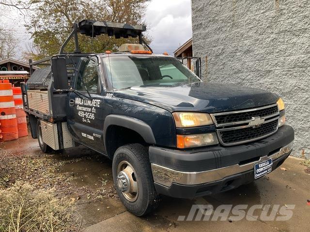 Chevrolet 3500 Lastbil med lad/Flatbed