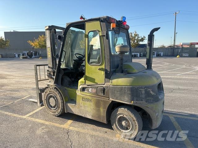 Clark C40D Gaffeltrucks - andre