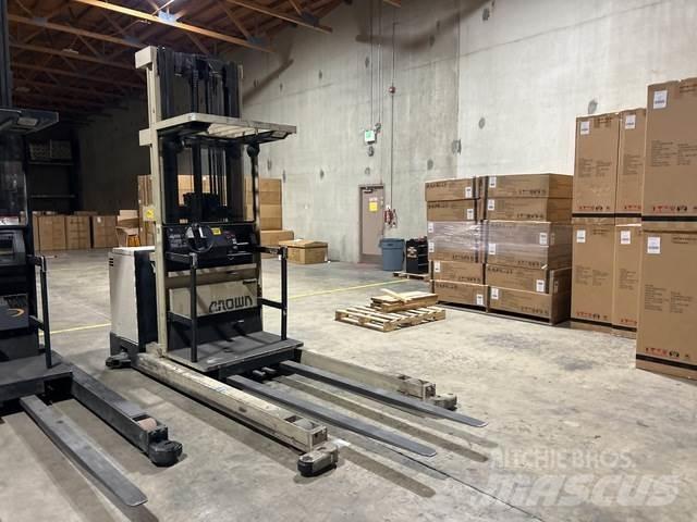 Crown 15SP48TT Plukketruck, medium