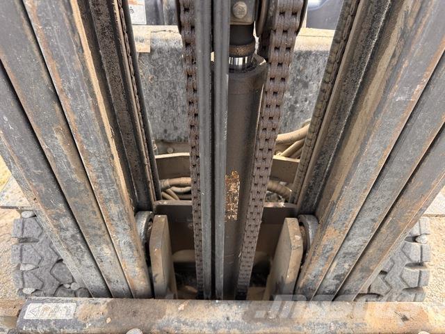 Crown CD30S Gaffeltrucks - andre