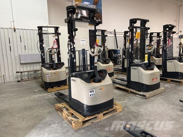 Crown ES 4000 Selvkørende stablere