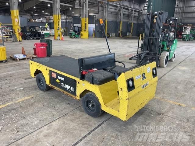 Cushman Titan Motorer