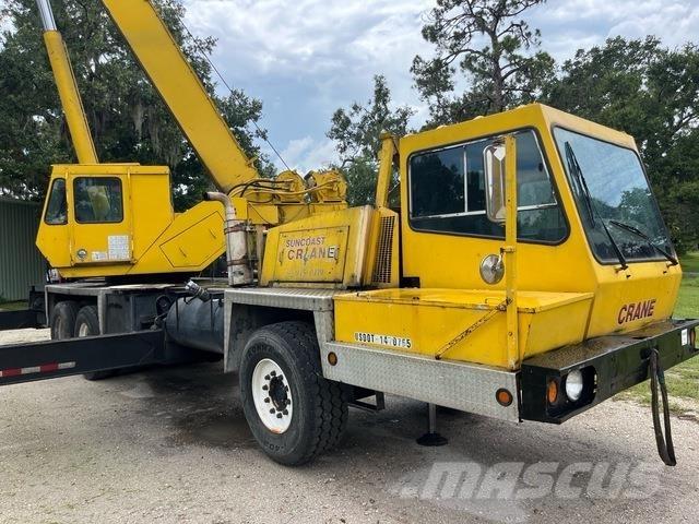 Daewoo DTC-35 Kraner på larvebånd