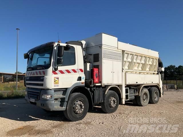 DAF CF85.460 Gravemaskiner på larvebånd