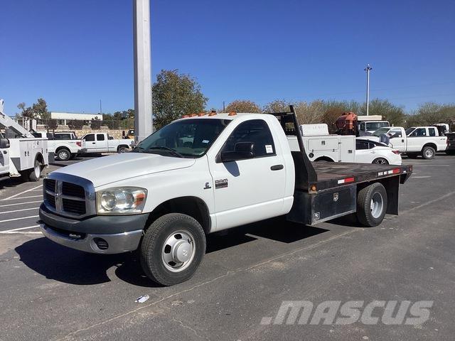 Dodge Ram 3500 Lastbil med lad/Flatbed