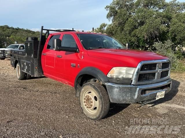 Dodge Ram 5500 Lastbil med lad/Flatbed