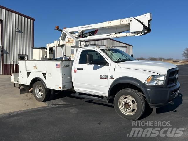 Dodge Ram 5500 Lastbilmonterede lifte