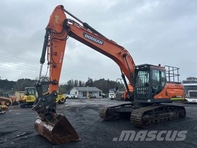 Doosan DX225LC Gravemaskiner på larvebånd