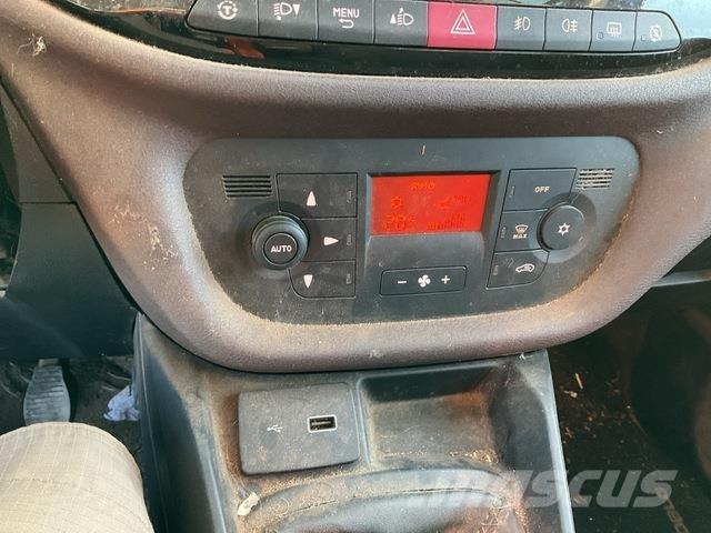 Fiat Doblo Biler