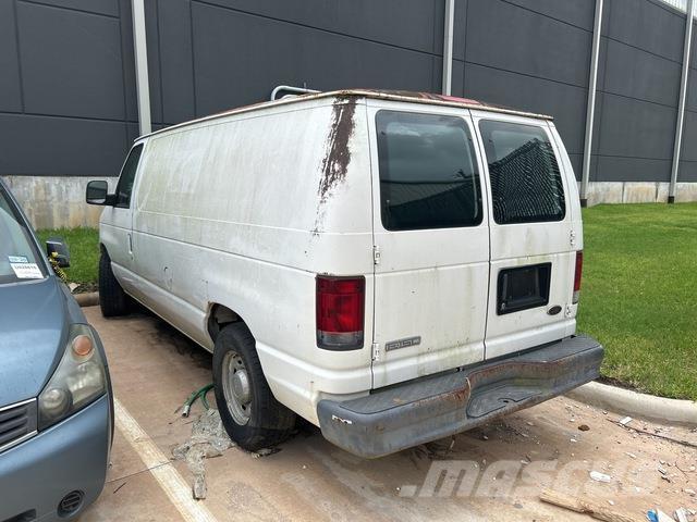 Ford E-150 Varevogne