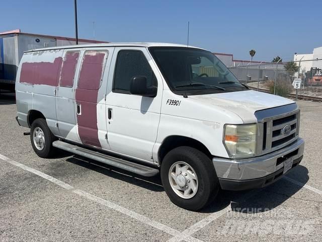 Ford E-250 Varevogne