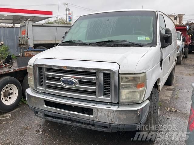 Ford E-350 Varevogne
