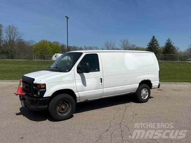 Ford E-350 Varevogne