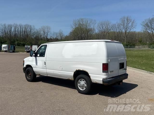 Ford E-350 Varevogne