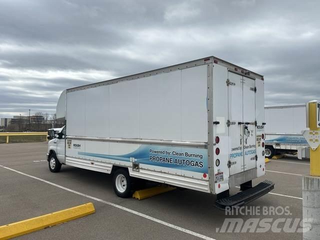 Ford E-350 Fast kasse