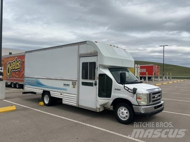 Ford E-350 Fast kasse