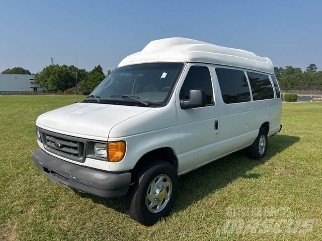 Ford E-350 Biler