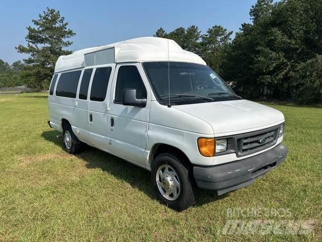 Ford E-350 Biler