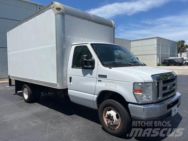 Ford E-350 Fast kasse