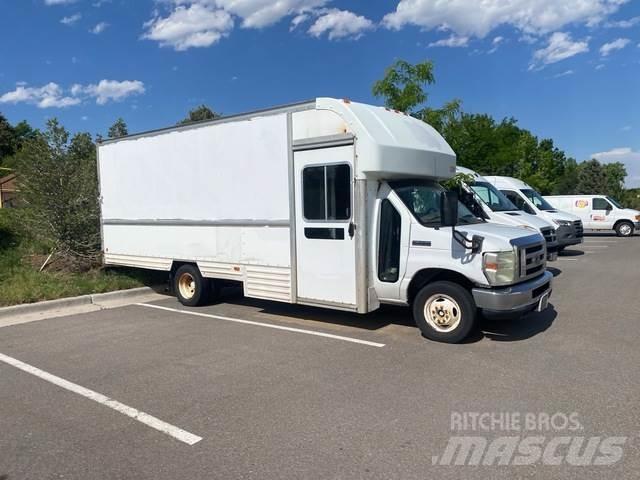 Ford E-350 Varevogne