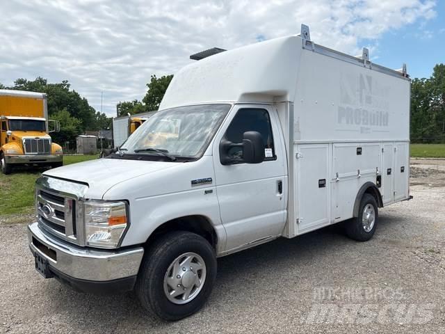 Ford E-350 Varevogne