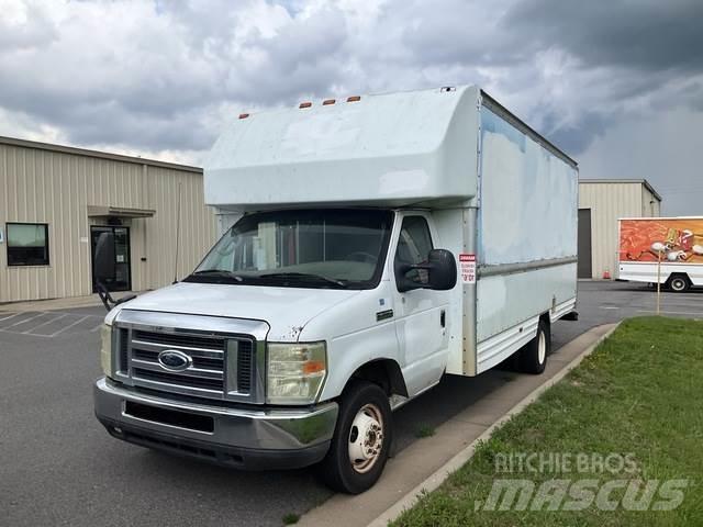 Ford E-350 Fast kasse