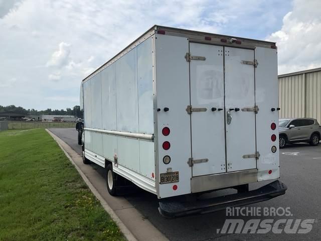 Ford E-350 Fast kasse