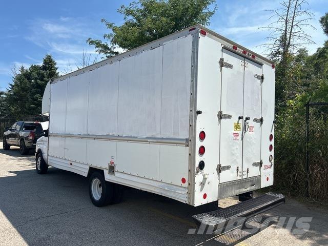 Ford E-350 Varevogne