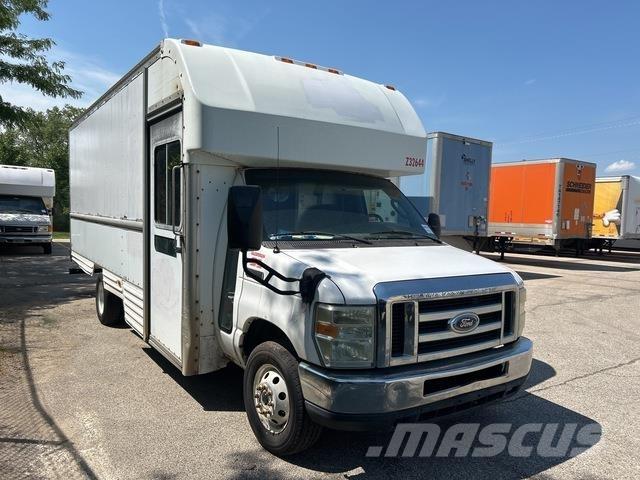Ford E-350 Varevogne