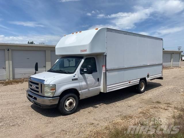 Ford E-350 Fast kasse