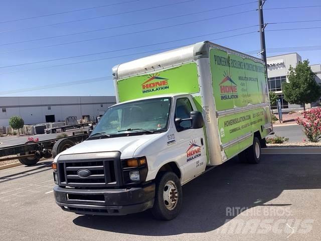 Ford E-350 Fast kasse