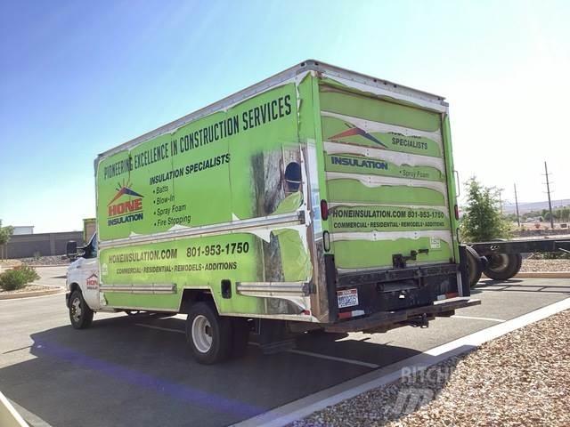 Ford E-350 Fast kasse