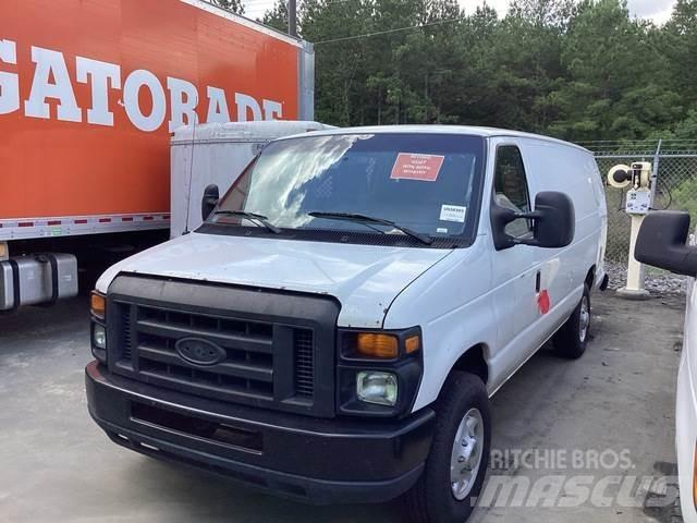 Ford E-350 Varevogne